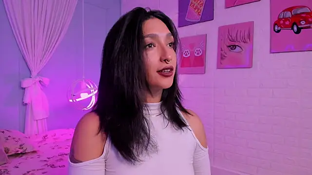 Snapshot of Cleo_Foxx chatting on June 24, 2026, 12:04 pm Cleo Foxx online show from June 24, 2026, 12:04 pm