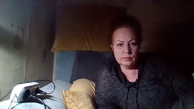 KrystalStyles online show from April 22, 2026, 7:48 pm