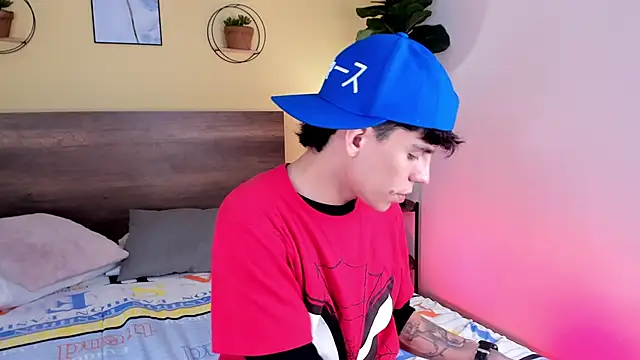 Snapshot of Angel_eros_ chatting on February 10, 2026, 4:49 am Angel eros online show from February 10, 2026, 4:49 am