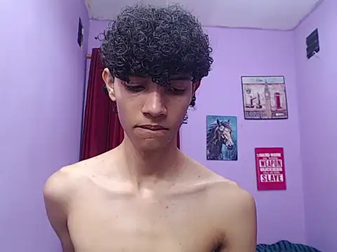 bigcock twinks online show from March 5, 2026, 11:45 pm