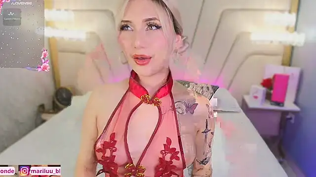 Snapshot of Mariluu_ chatting on May 29, 2026, 3:21 pm Mariluu online show from May 29, 2026, 3:21 pm