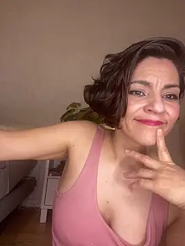 Snapshot of eva_luz chatting on February 21, 2026, 2:12 am eva luz online show from February 21, 2026, 2:12 am