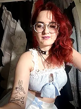 Snapshot of Persefoha chatting on April 28, 2026, 11:54 pm Persefoha online show from April 28, 2026, 11:54 pm