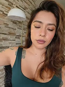 Snapshot of foxxy_lover chatting on July 1, 2026, 6:18 pm foxxy lover online show from July 1, 2026, 6:18 pm