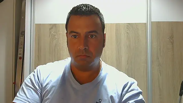 Snapshot of VanillaTime78-Jorge chatting on July 31, 2026, 5:07 am VanillaTime78-Jorge online show from July 31, 2026, 5:07 am