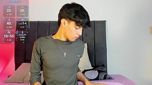 axxxel twink online show from March 20, 2026, 3:11 am