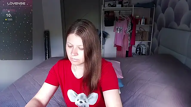 Aleksasamuii online show from July 14, 2026, 7:46 am