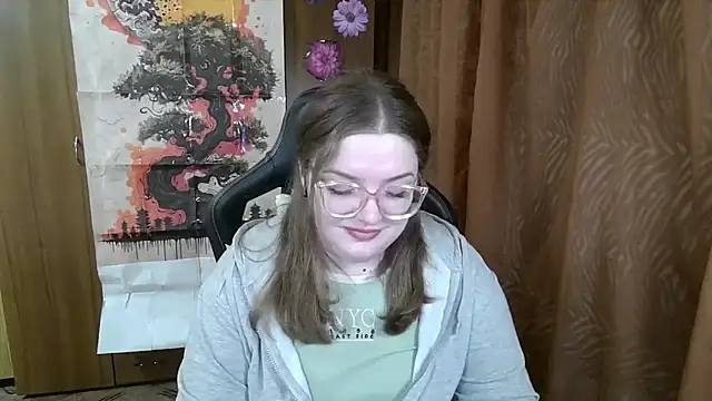 Teasing Dora online show from April 7, 2026, 11:15 pm