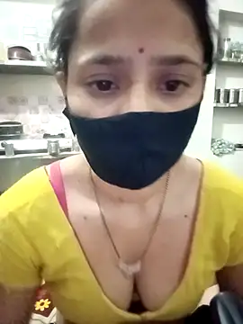 Snapshot of khushi_rawat chatting on February 23, 2026, 6:05 pm khushi rawat online show from February 23, 2026, 6:05 pm