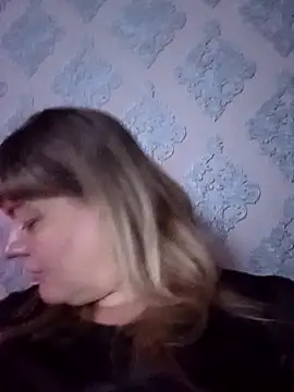 Snapshot of KristinaLowq chatting on April 8, 2026, 8:53 pm KristinaLowq online show from April 8, 2026, 8:53 pm