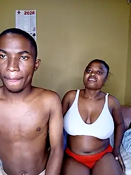 Snapshot of YOURSHORTGIRL chatting on April 15, 2026, 2:57 pm YOURSHORTGIRL online show from April 15, 2026, 2:57 pm