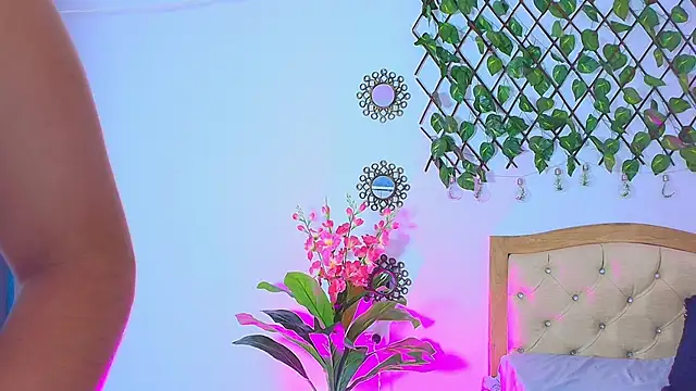 Miabunny    online show from March 2, 2026, 5:08 am