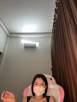 wang1472581 online show from March 11, 2026, 4:24 pm