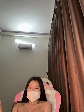 wang1472581 online show from March 12, 2026, 3:29 pm