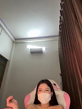 wang1472581 online show from March 15, 2026, 9:15 am