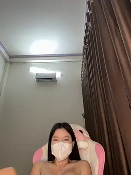 wang1472581 online show from March 30, 2026, 3:13 pm