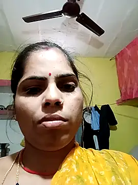 Snapshot of Priyakoli4568 chatting on February 18, 2026, 4:19 am Priyakoli4568 online show from February 18, 2026, 4:19 am