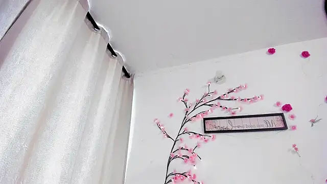 NicoRobinx online show from April 20, 2026, 12:08 pm