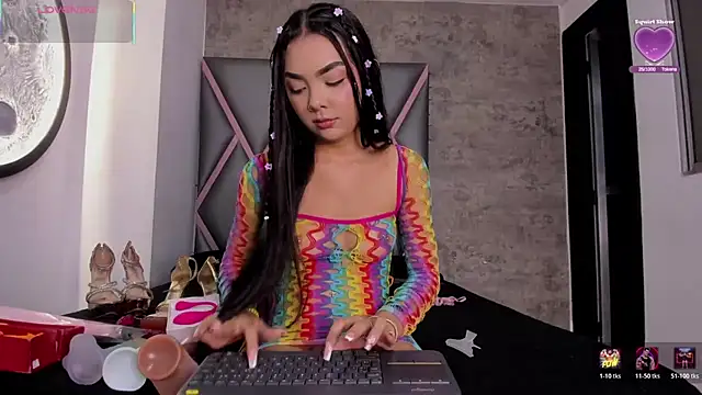 Emily-Queen03 online show from April 23, 2026, 3:08 am