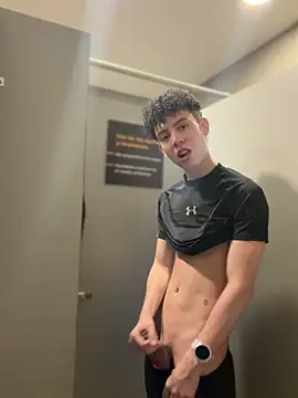 yoursexyjose online show from June 3, 2026, 9:53 pm