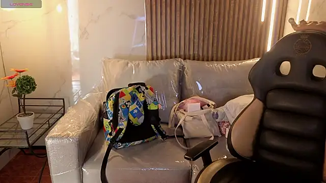 Lynn turner online show from February 9, 2026, 1:15 pm