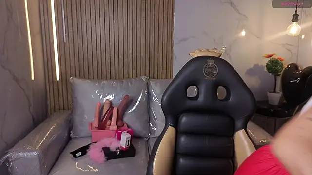 Lynn turner online show from April 18, 2026, 3:05 pm