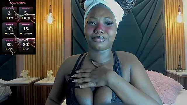 Snapshot of Sotf_Charlotte chatting on June 25, 2026, 7:18 pm Sotf Charlotte online show from June 25, 2026, 7:18 pm