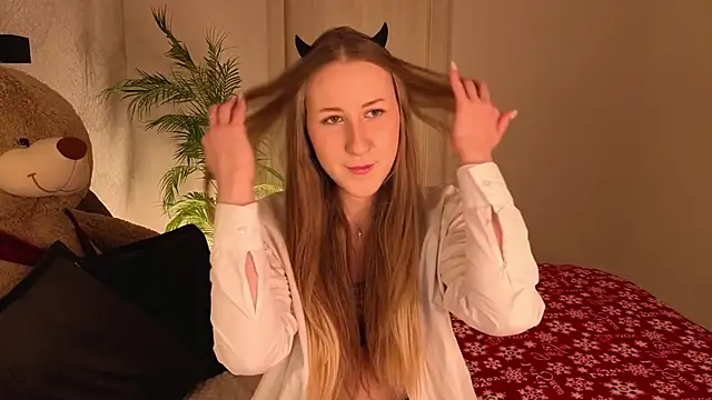 CassieReborn online show from February 8, 2026, 11:41 pm