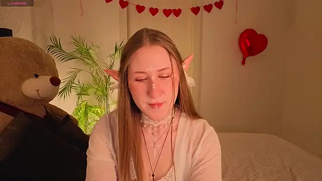 CassieReborn online show from February 17, 2026, 11:00 pm