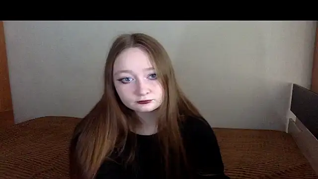 vikipinkk online show from March 3, 2026, 12:00 pm