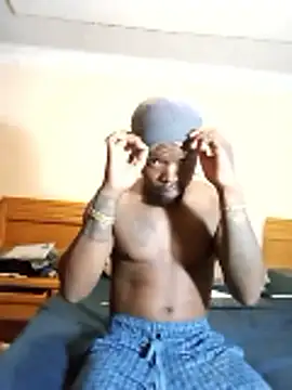 Snapshot of -HIIM- chatting on February 16, 2026, 11:23 pm -HIIM- online show from February 16, 2026, 11:23 pm