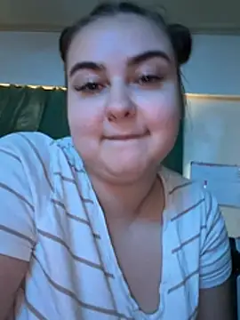 AlyaX X online show from March 15, 2026, 1:17 pm