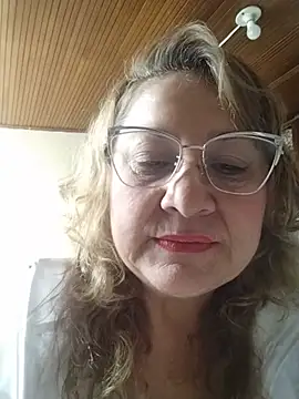 Snapshot of JULIETA_21- chatting on July 4, 2026, 4:46 pm JULIETA 21- online show from July 4, 2026, 4:46 pm