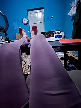 Snapshot of Civciv1993 chatting on February 4, 2026, 7:42 pm Civciv1993 online show from February 4, 2026, 7:42 pm