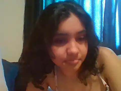 alice182026 online show from February 2, 2026, 5:44 pm