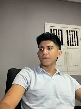 Thiago Olsen online show from February 3, 2026, 4:54 am