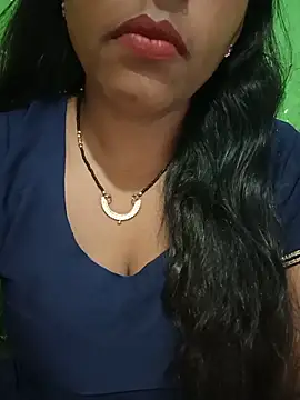 Snapshot of Parul-009 chatting on May 15, 2026, 6:42 am Parul-009 online show from May 15, 2026, 6:42 am