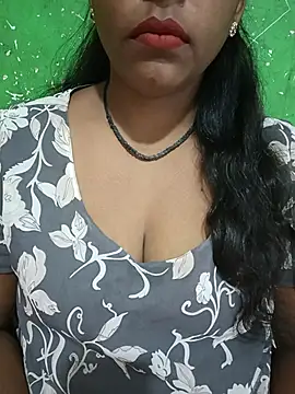 Snapshot of Parul-009 chatting on May 19, 2026, 4:30 am Parul-009 online show from May 19, 2026, 4:30 am