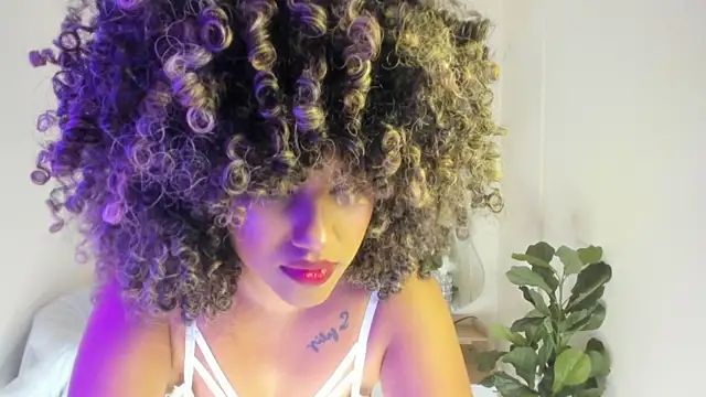 Brit weston online show from February 3, 2026, 7:52 pm