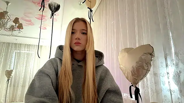 IvyArmbrister online show from March 4, 2026, 2:34 pm