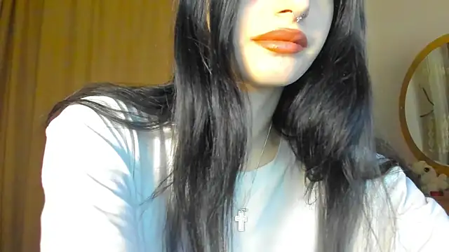 Snapshot of Lesyalisss chatting on July 7, 2026, 10:58 pm Lesyalisss online show from July 7, 2026, 10:58 pm
