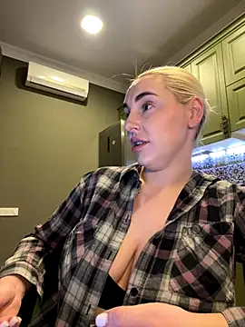 Best-B00bs online show from November 18, 2025, 8:57 pm