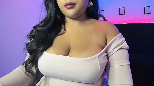 Kamala Khan Tx online show from April 27, 2026, 10:52 pm