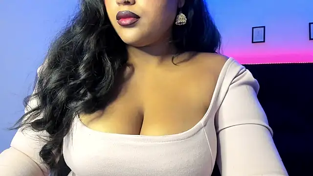 Snapshot of Kamala_Khan_Tx chatting on June 5, 2026, 8:58 pm Kamala Khan Tx online show from June 5, 2026, 8:58 pm