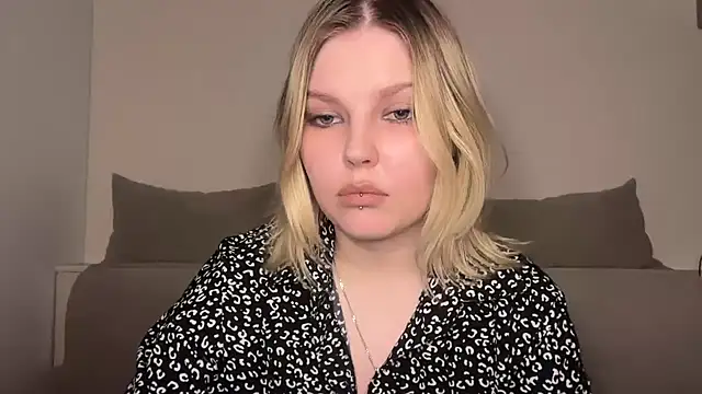 Ophelia Ritz online show from March 23, 2026, 12:36 am