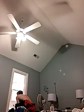 TrndSettr online show from February 10, 2026, 11:42 pm