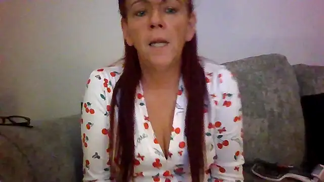 Snapshot of Forbidden-Irish-x chatting on March 3, 2026, 8:04 pm Forbidden-Irish-x online show from March 3, 2026, 8:04 pm