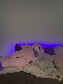 Zoey  08 online show from April 19, 2026, 2:38 pm