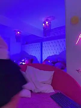 Kitty madness online show from March 19, 2026, 8:24 pm