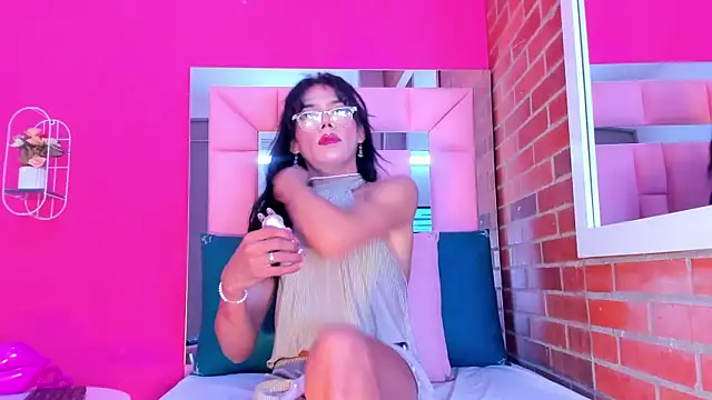 Baby doll XOXO online show from February 11, 2026, 3:50 pm